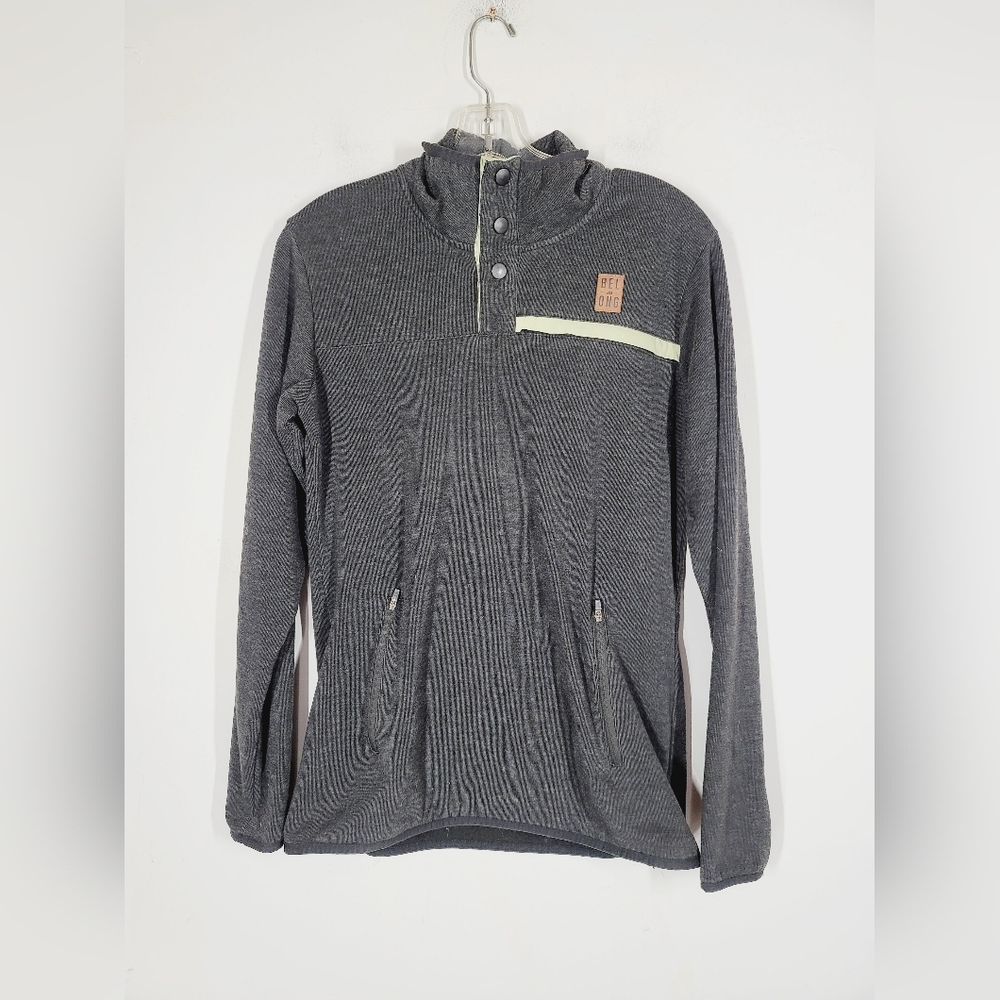 BELONG Gray Sweater with 1/4 Snap Size Medium